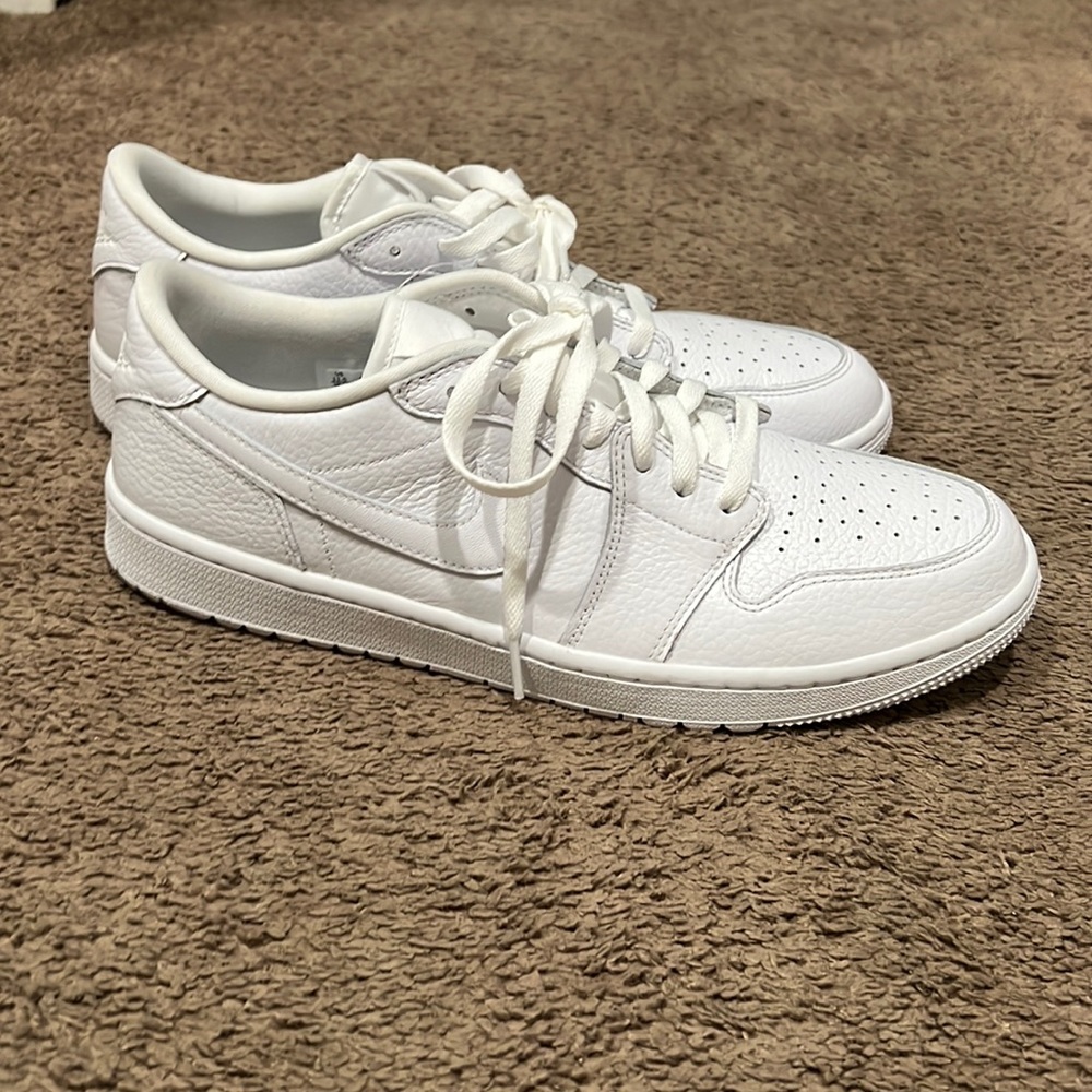 Jordan one low of a golf
